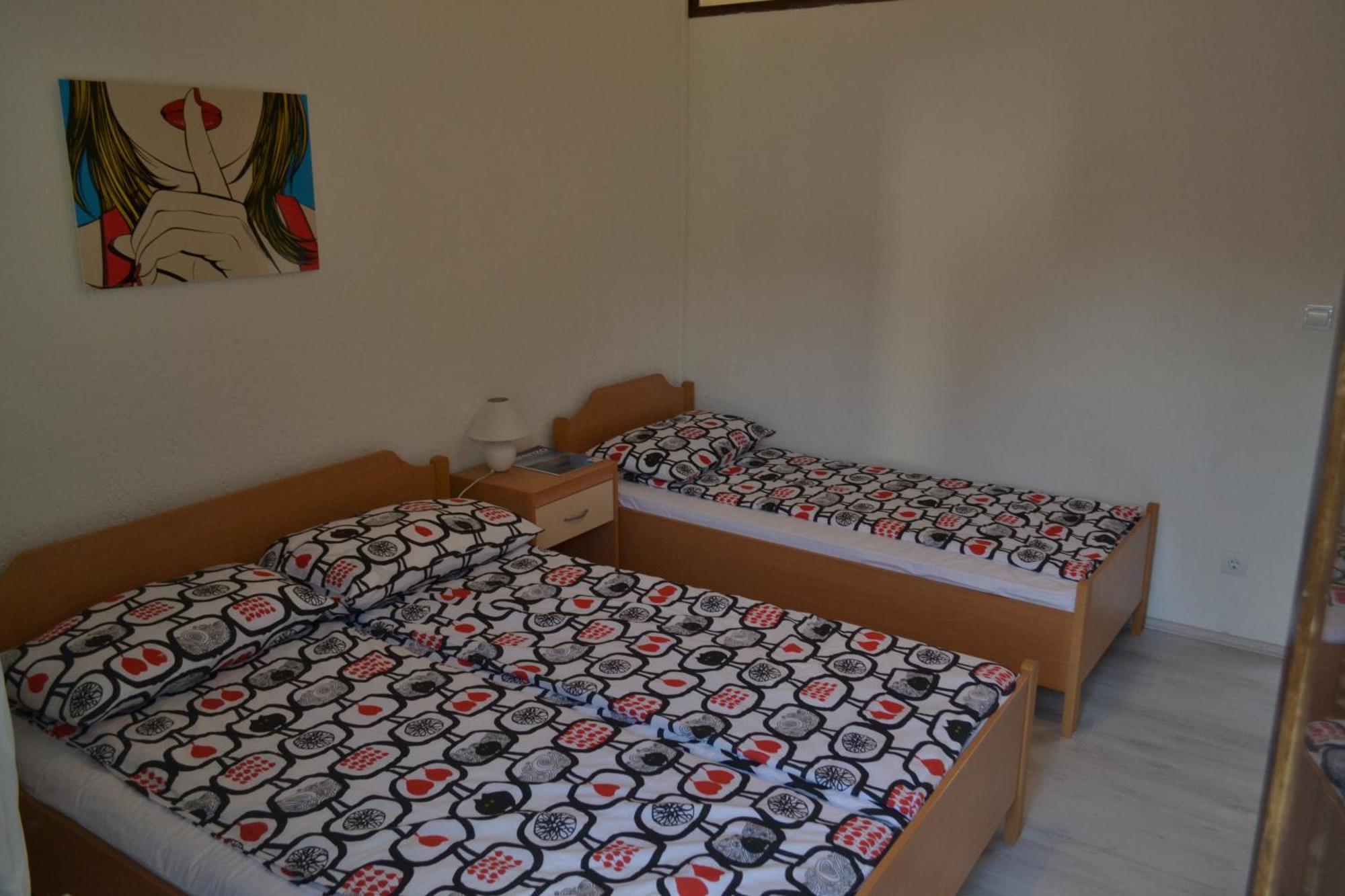Apartments Peloza Πόρετς Δωμάτιο φωτογραφία