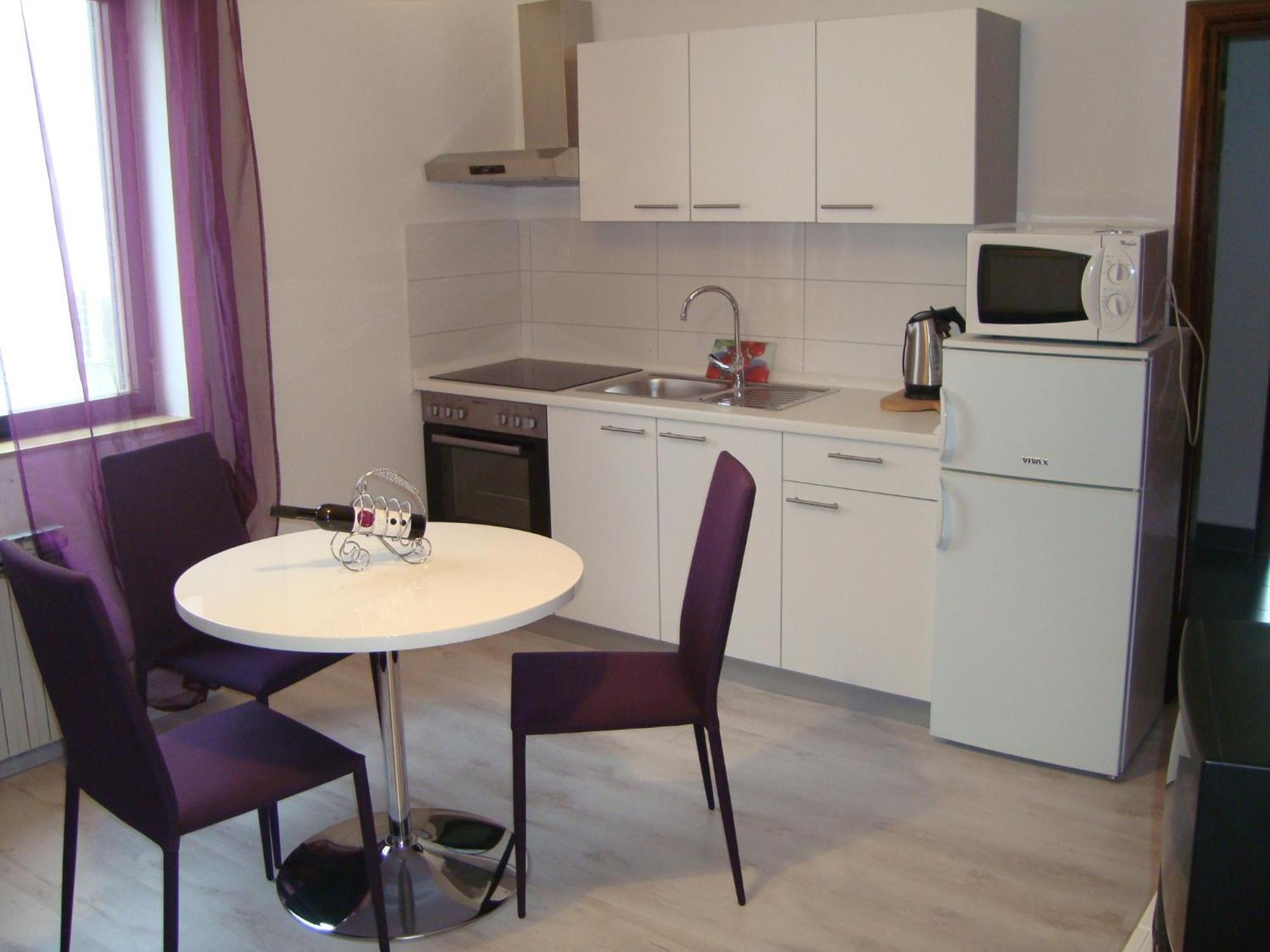 Apartments Peloza Πόρετς Δωμάτιο φωτογραφία