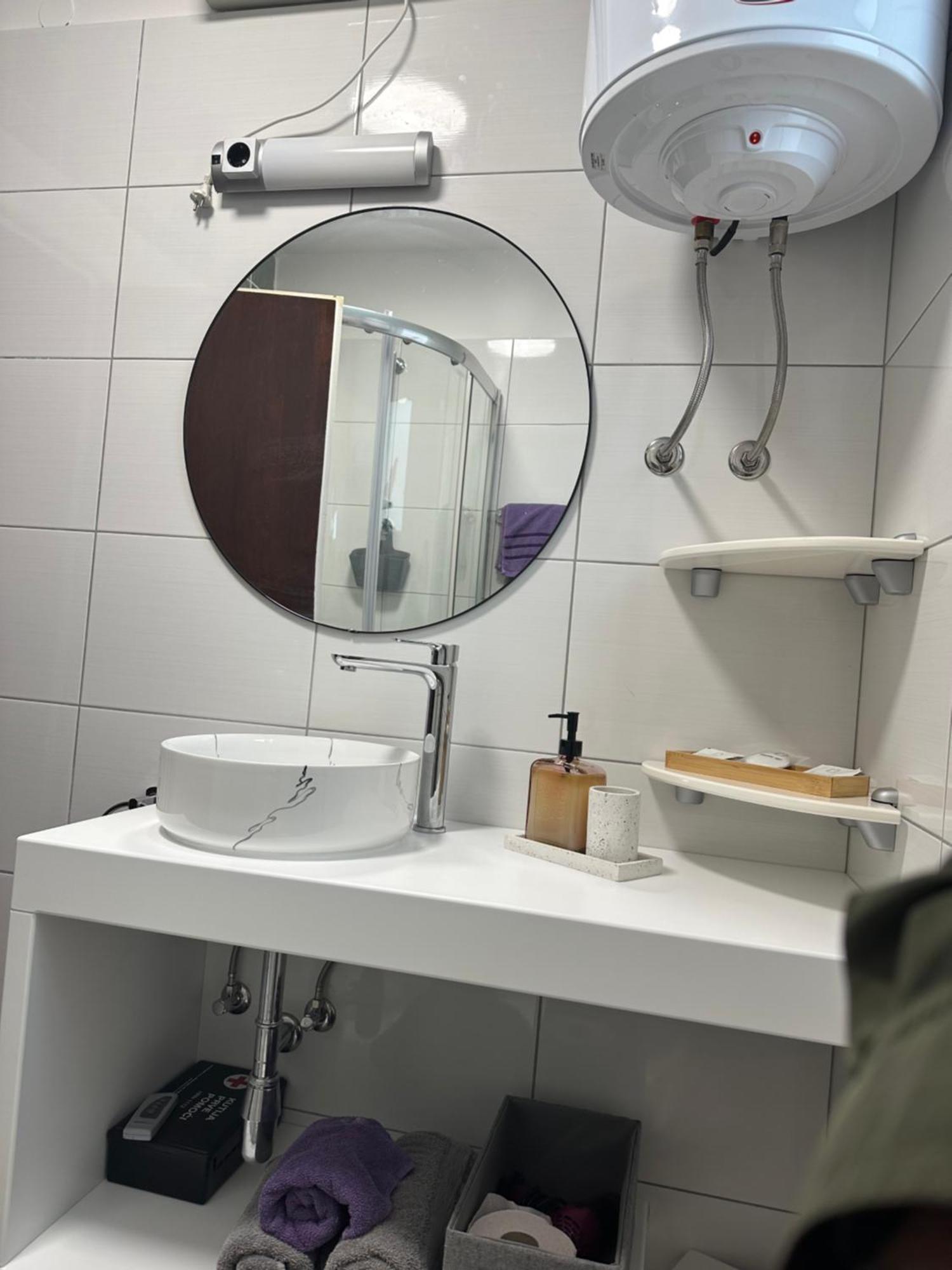 Apartments Peloza Πόρετς Εξωτερικό φωτογραφία