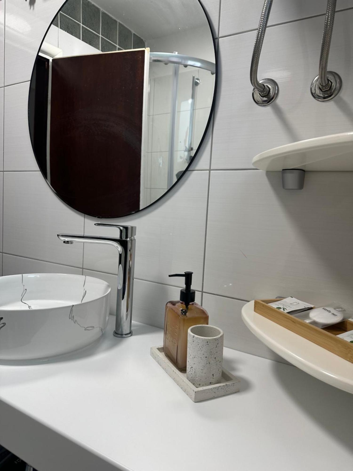 Apartments Peloza Πόρετς Εξωτερικό φωτογραφία