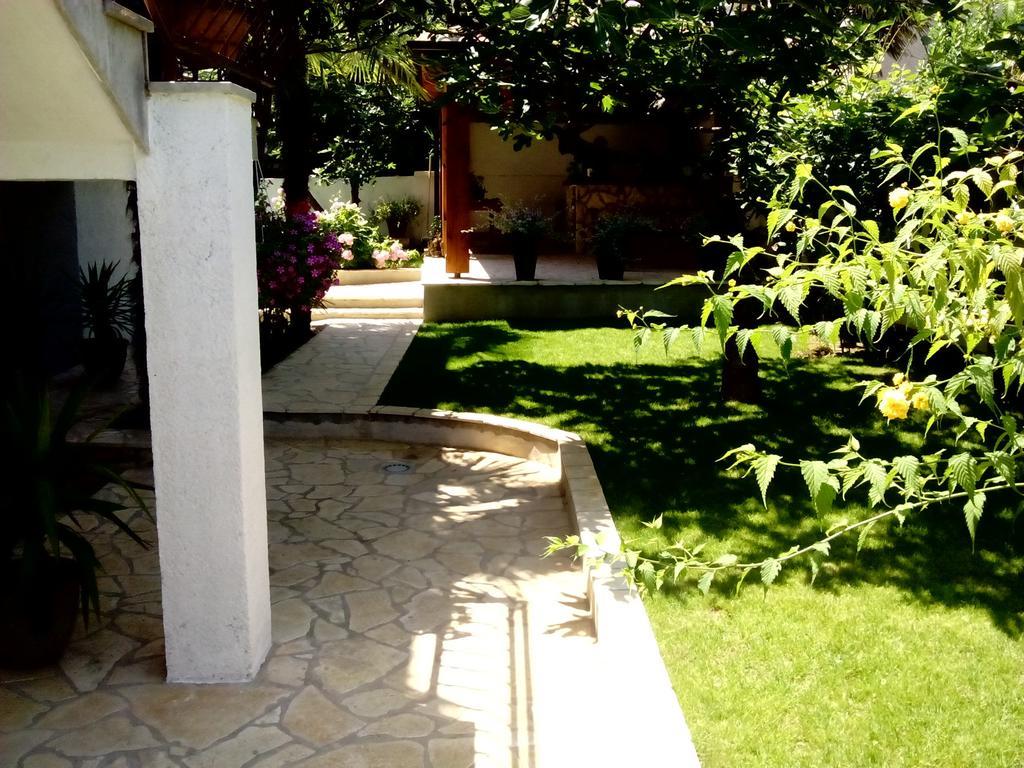 Apartments Peloza Πόρετς Δωμάτιο φωτογραφία