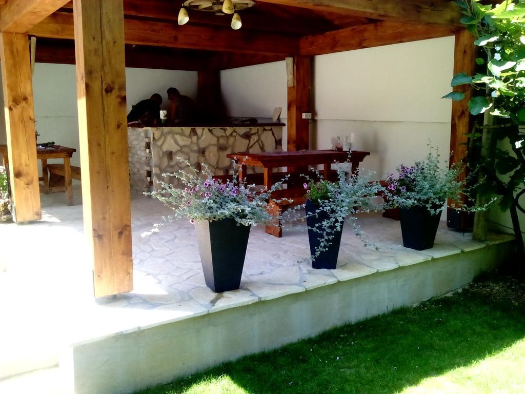 Apartments Peloza Πόρετς Δωμάτιο φωτογραφία